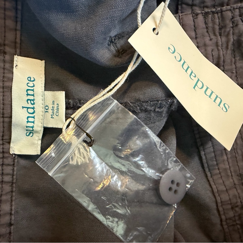 NWT Women’s Sundance Catalog Gray Garden Joy Tencel Graphite Cargo Shorts 10 - Picture 5 of 6